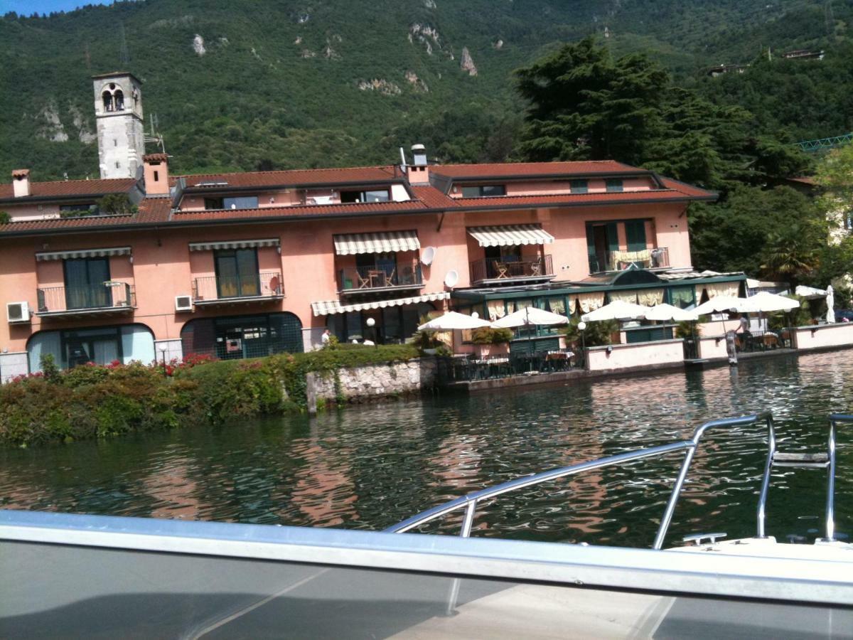 Blue Lake Lovere Esterno foto